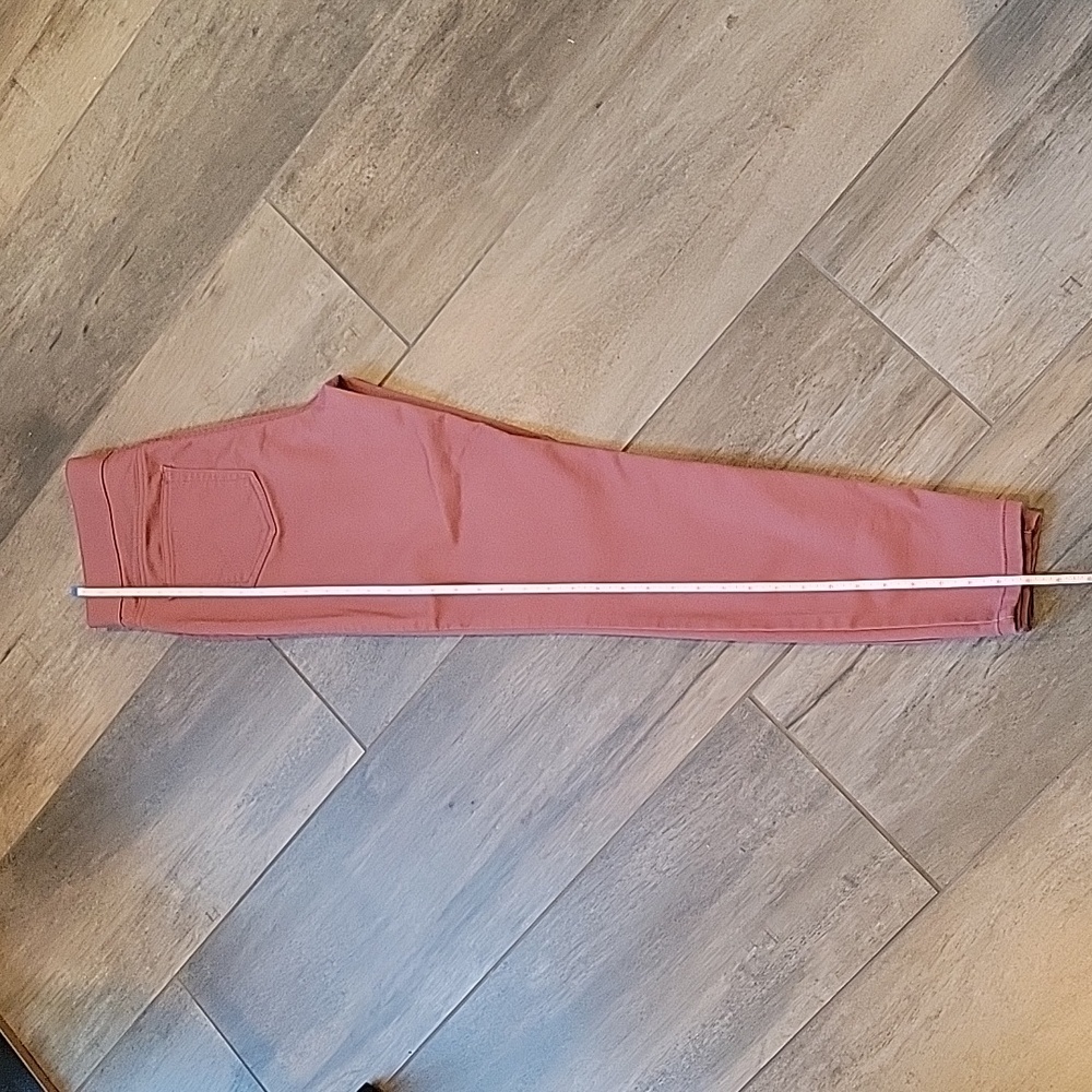 NY&Co Soho jeans high-waisted legging in dusty rose, Medium - Picture 3 of 8